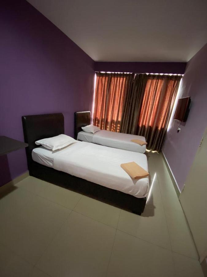 Hotel Zamburger Kota Damansara Dış mekan fotoğraf