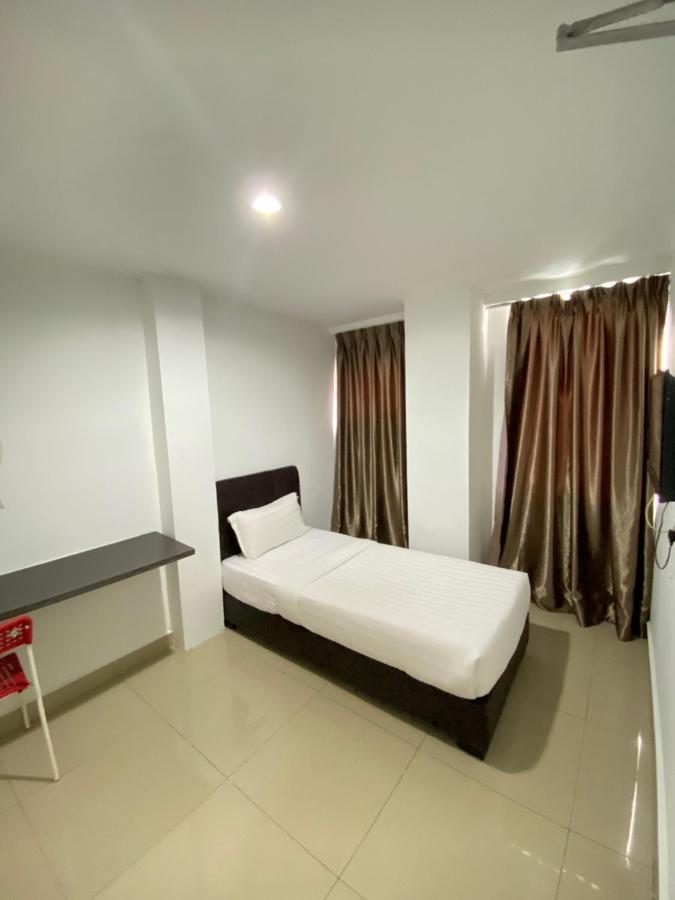 Hotel Zamburger Kota Damansara Dış mekan fotoğraf